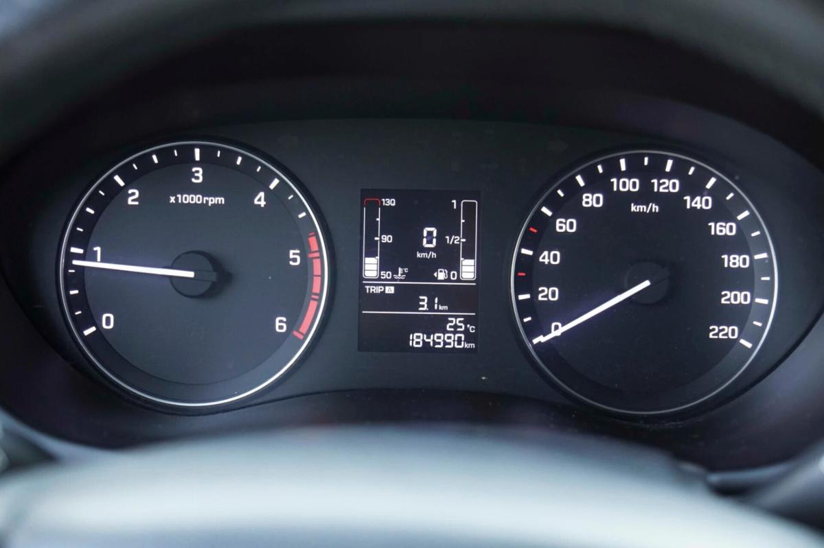 hyundai-i10-2017-diesel-1120cc
