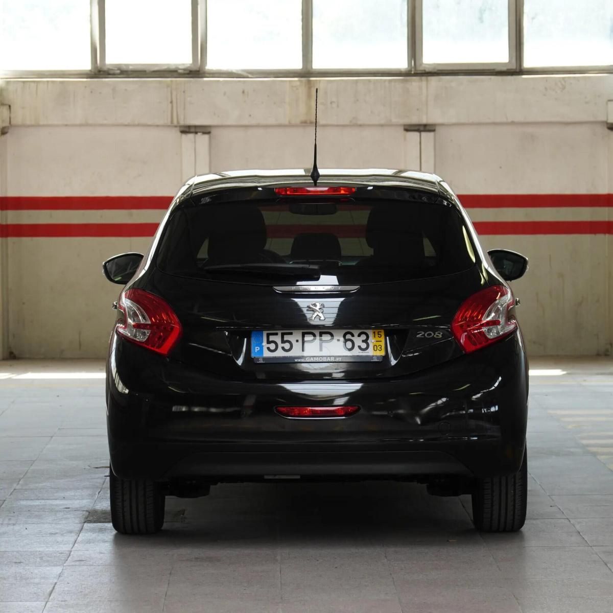 peugeot-208-2015-gasolina-1199cc