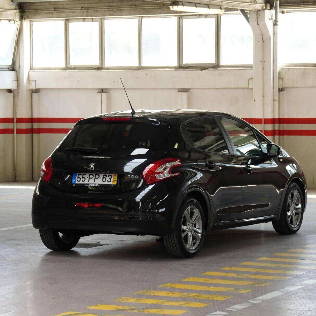 peugeot-208-2015-gasolina-1199cc