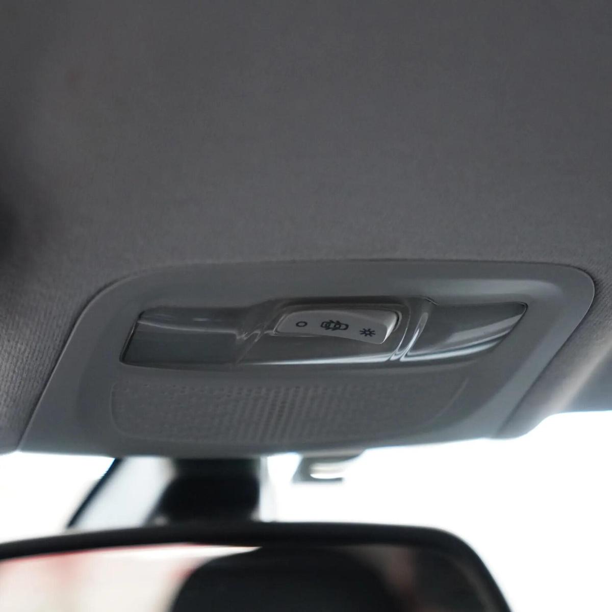 peugeot-208-2015-gasolina-1199cc