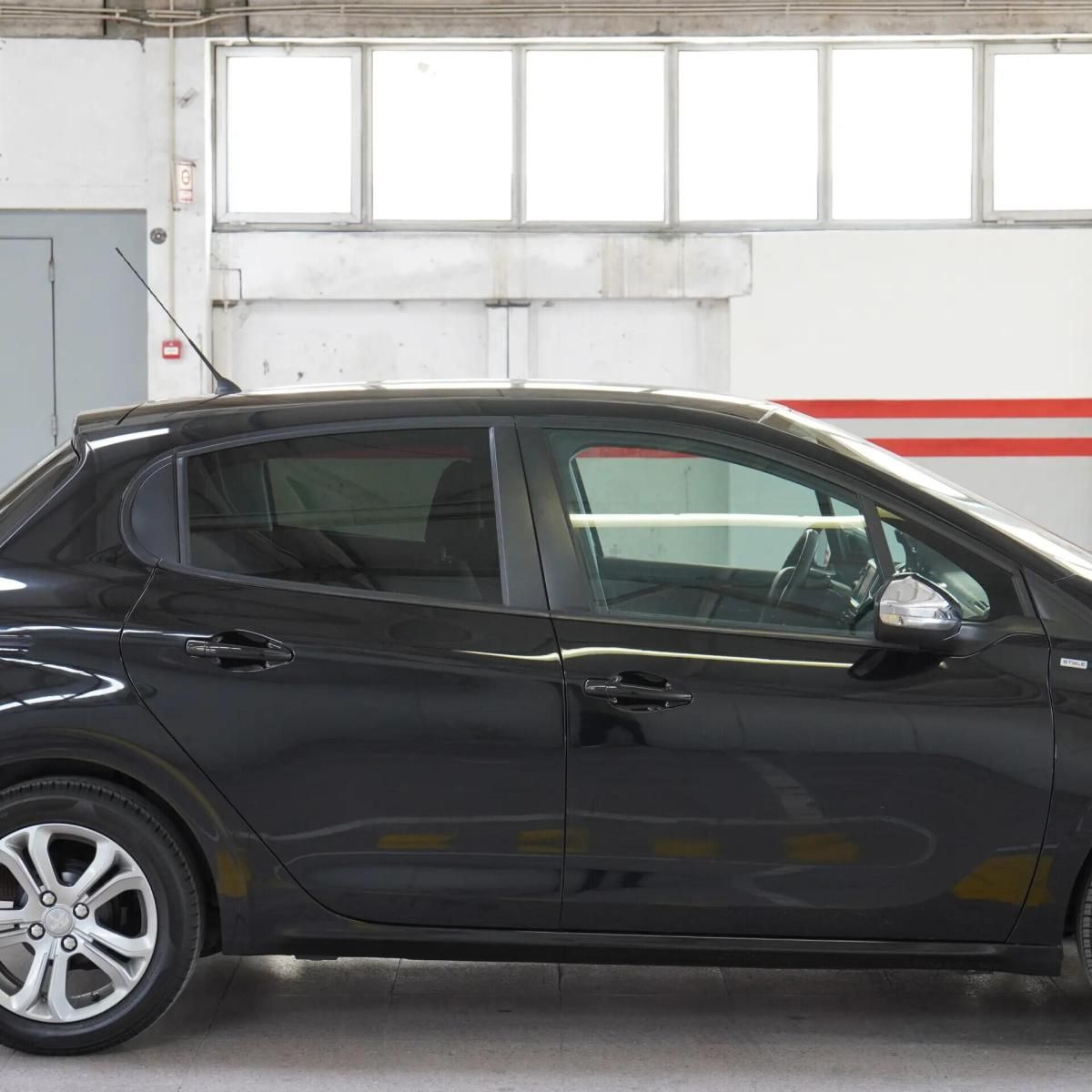 peugeot-208-2015-gasolina-1199cc