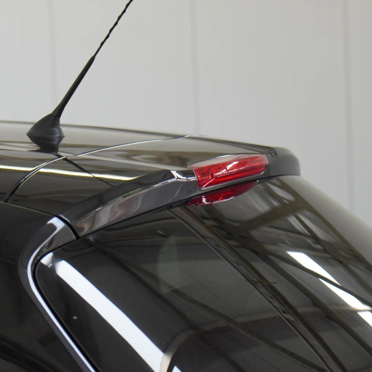 peugeot-208-2015-gasolina-1199cc