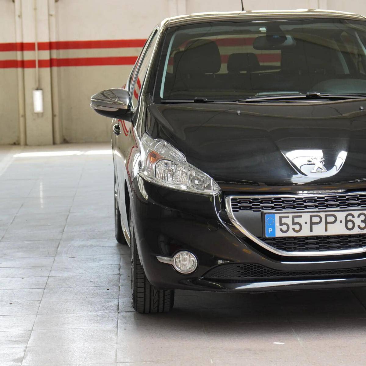 peugeot-208-2015-gasolina-1199cc