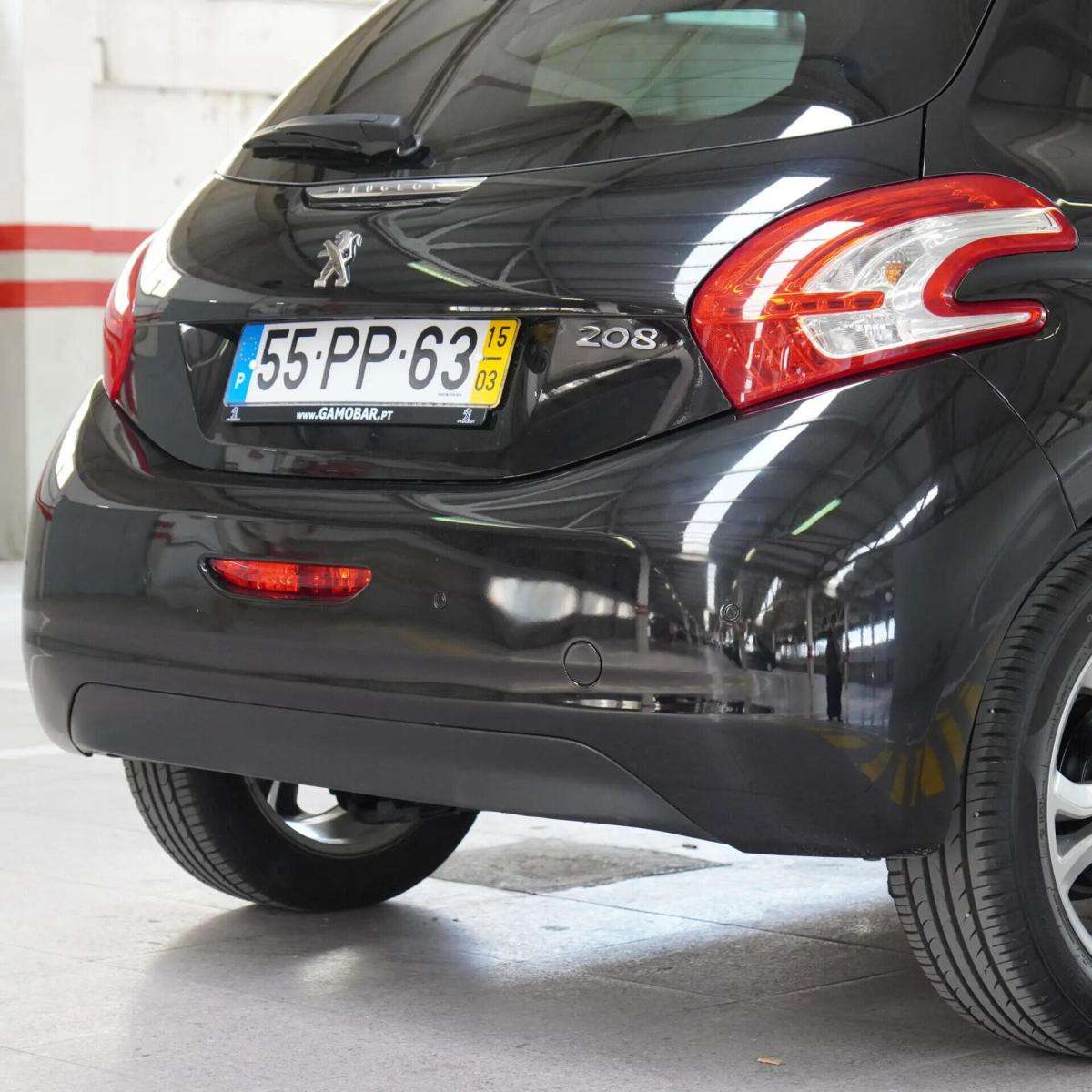 peugeot-208-2015-gasolina-1199cc