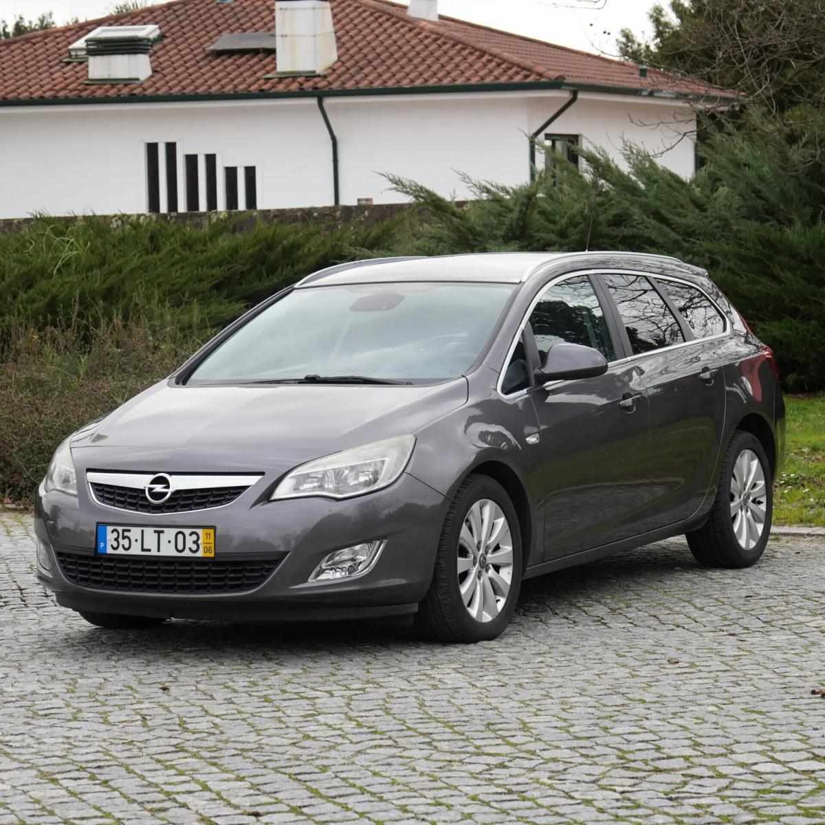 opel-astra-caravan-2011-diesel-1686cc