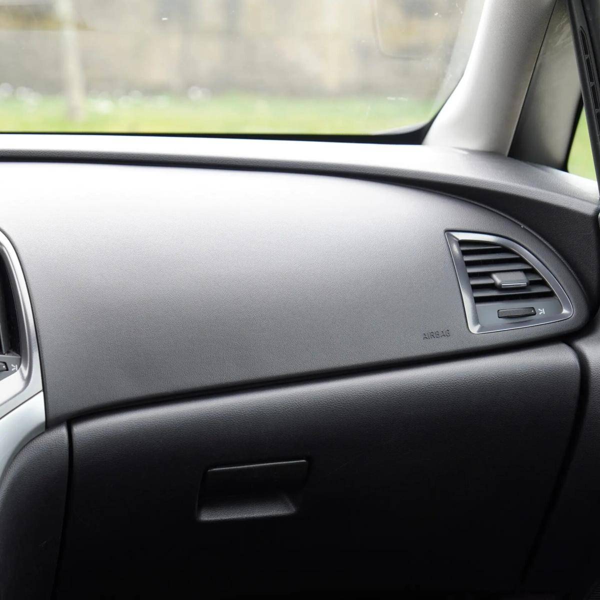 opel-astra-caravan-2011-diesel-1686cc