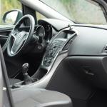 opel-astra-caravan-2011-diesel-1686cc