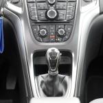 opel-astra-caravan-2011-diesel-1686cc