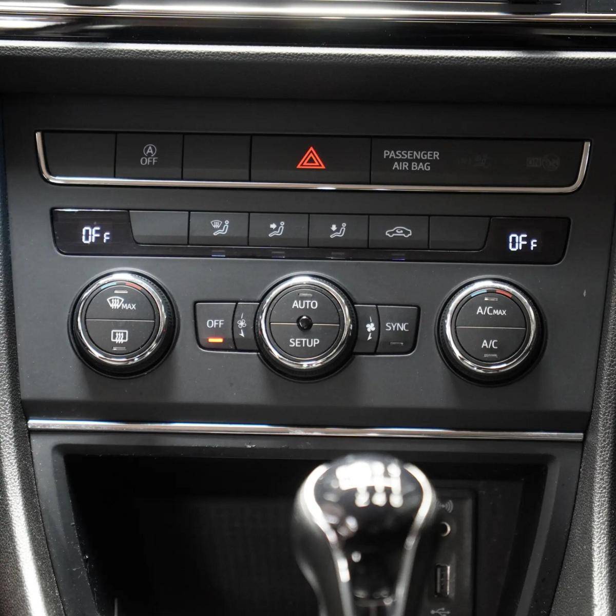 seat-leon-2016-gasolina-1197cc