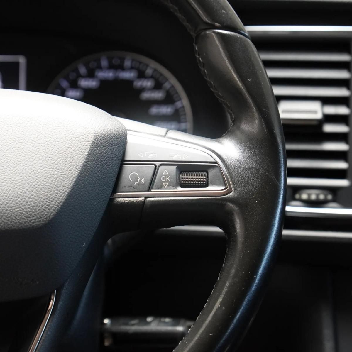 seat-leon-2016-gasolina-1197cc