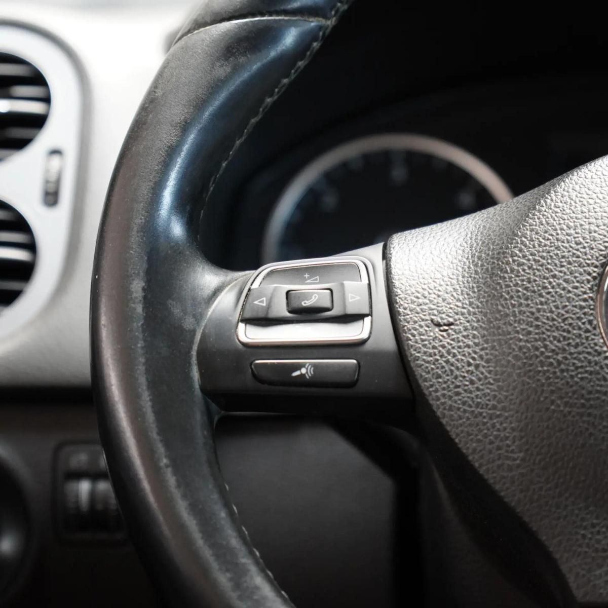 volkswagen-tiguan-2011-diesel-1968cc