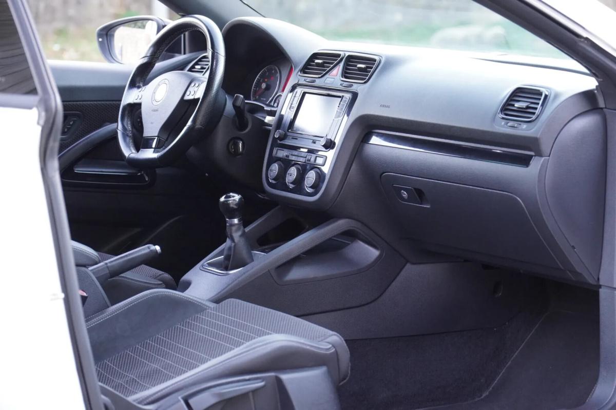 volkswagen-scirocco-2-0-tsi-2010-gasolina-1984cc