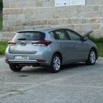 toyota-auris-2018-hibrido-a-gasolina-1798cc