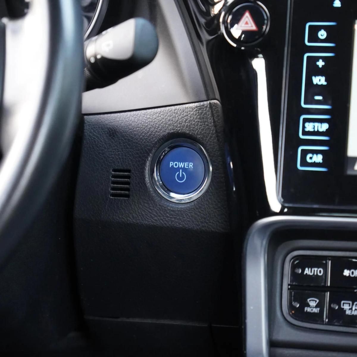 toyota-auris-2018-hibrido-a-gasolina-1798cc
