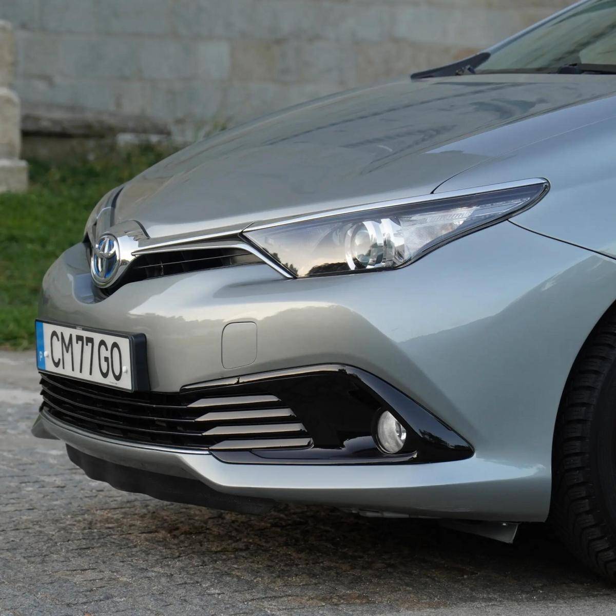 toyota-auris-2018-hibrido-a-gasolina-1798cc