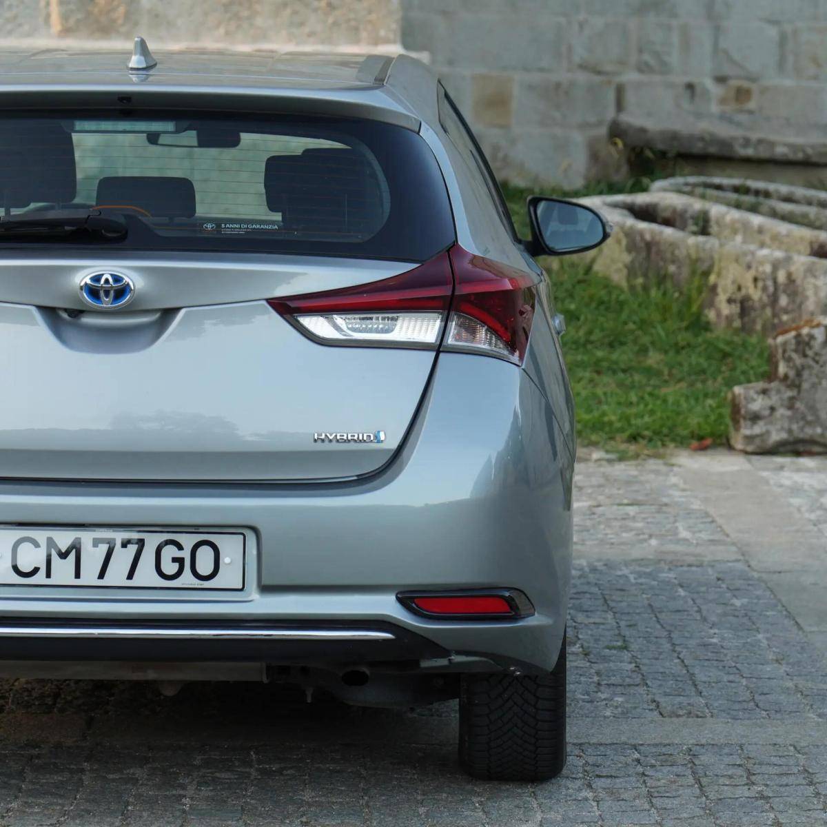 toyota-auris-2018-hibrido-a-gasolina-1798cc
