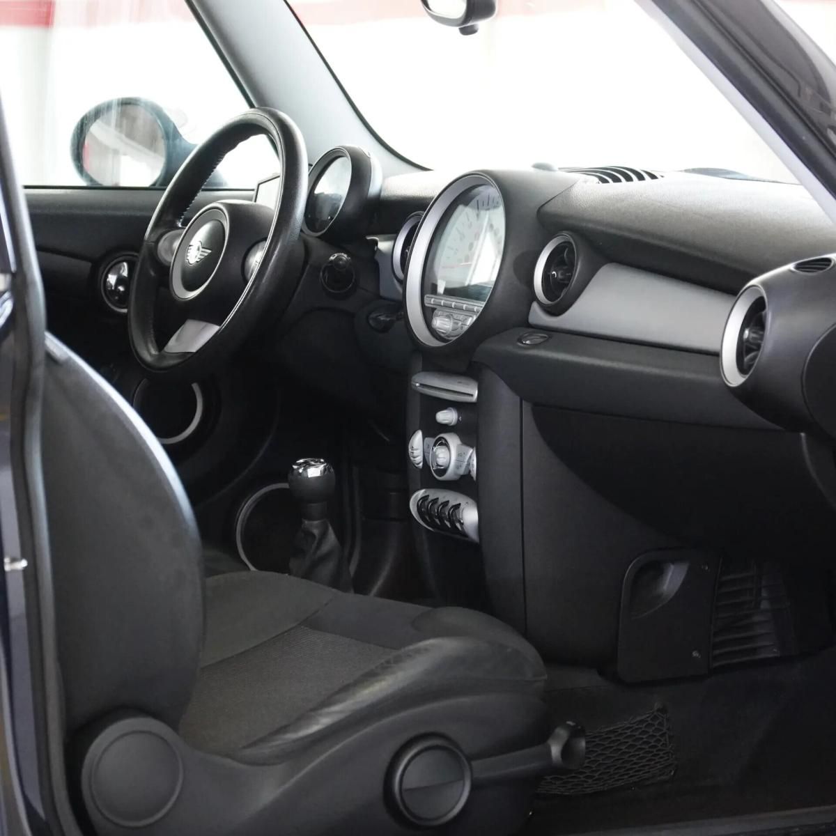 mini-cooper-d-2008-diesel-1560cc