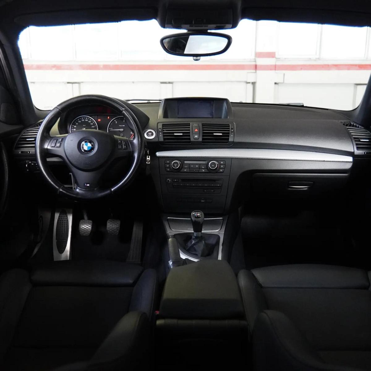 bmw-serie-1-120d-2010-diesel-1995cc