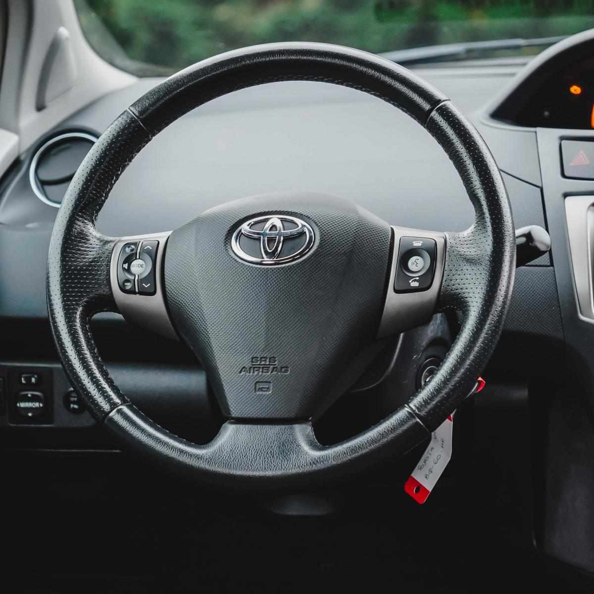 toyota-yaris-1-4-d-4d-2011-diesel-1364cc