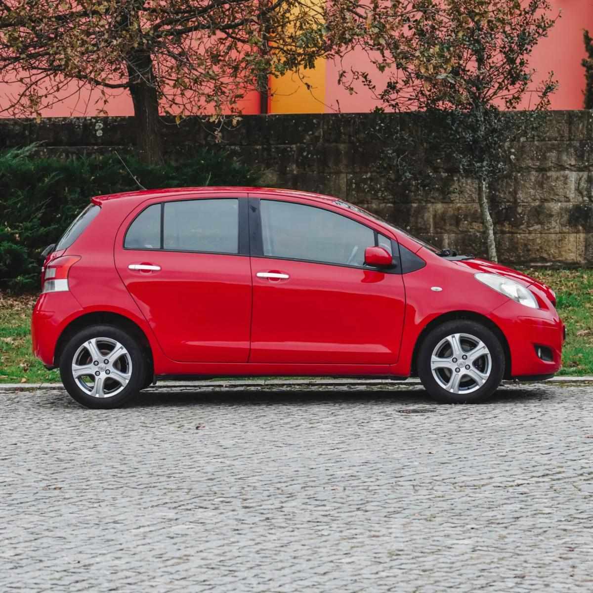 toyota-yaris-1-4-d-4d-2011-diesel-1364cc