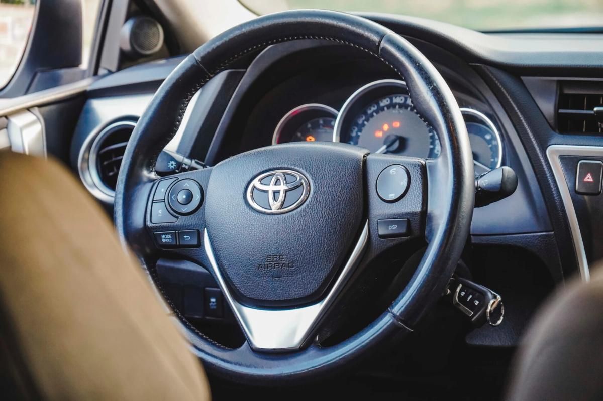 toyota-auris-2015-diesel-1364cc