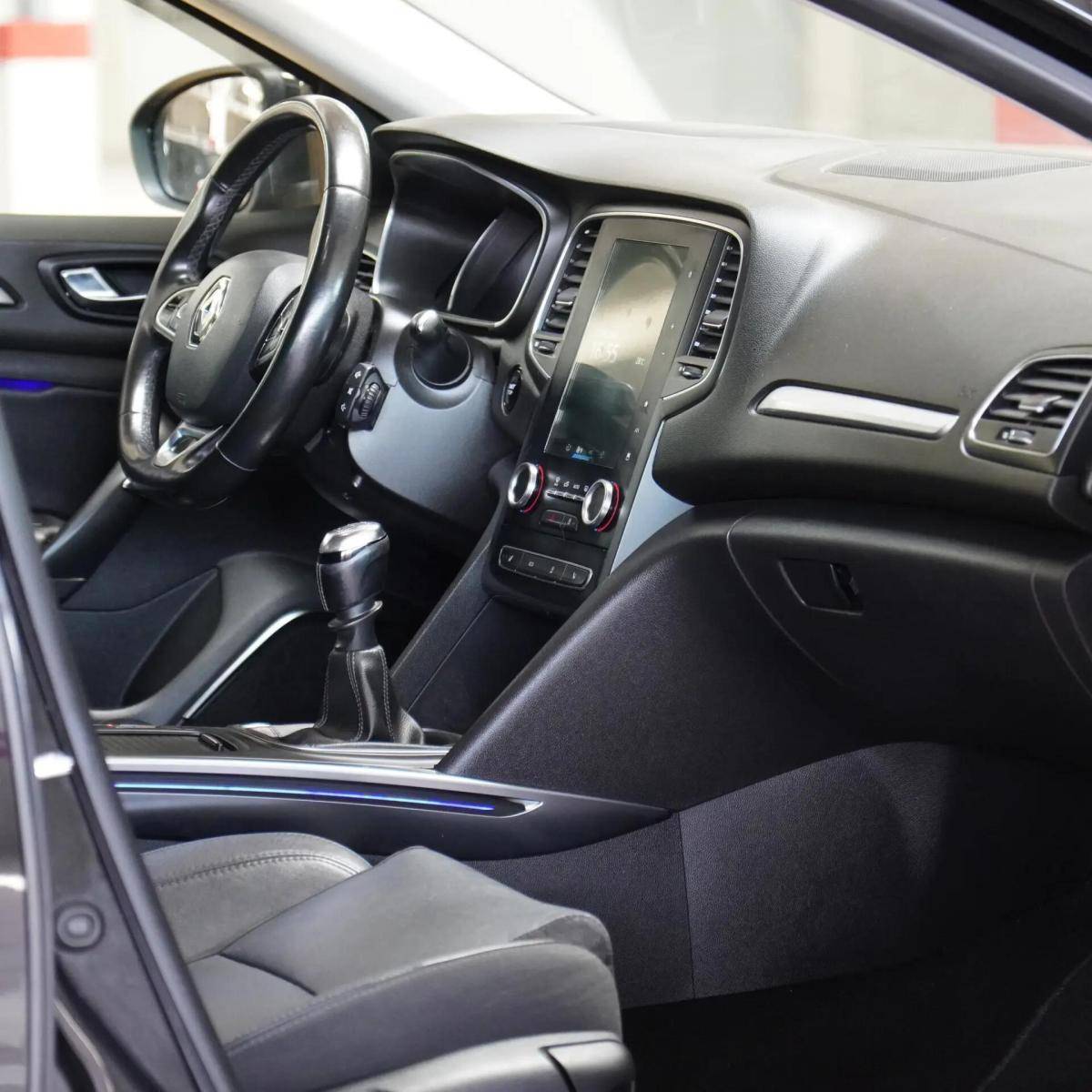 renault-megane-sport-tourer-2017-diesel-1598cc