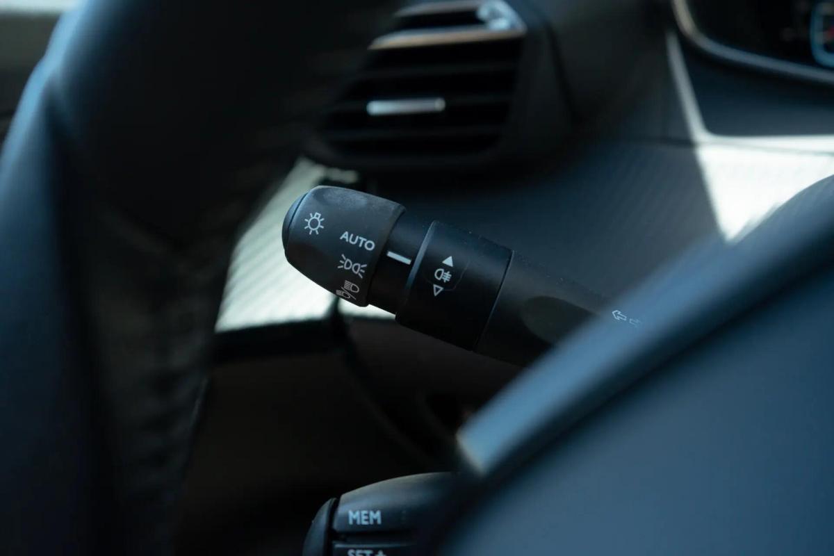 peugeot-2008-2024-gasolina-1199cc