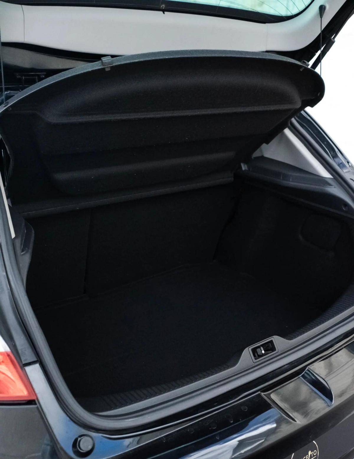 renault-megane-2012-diesel-1500cc