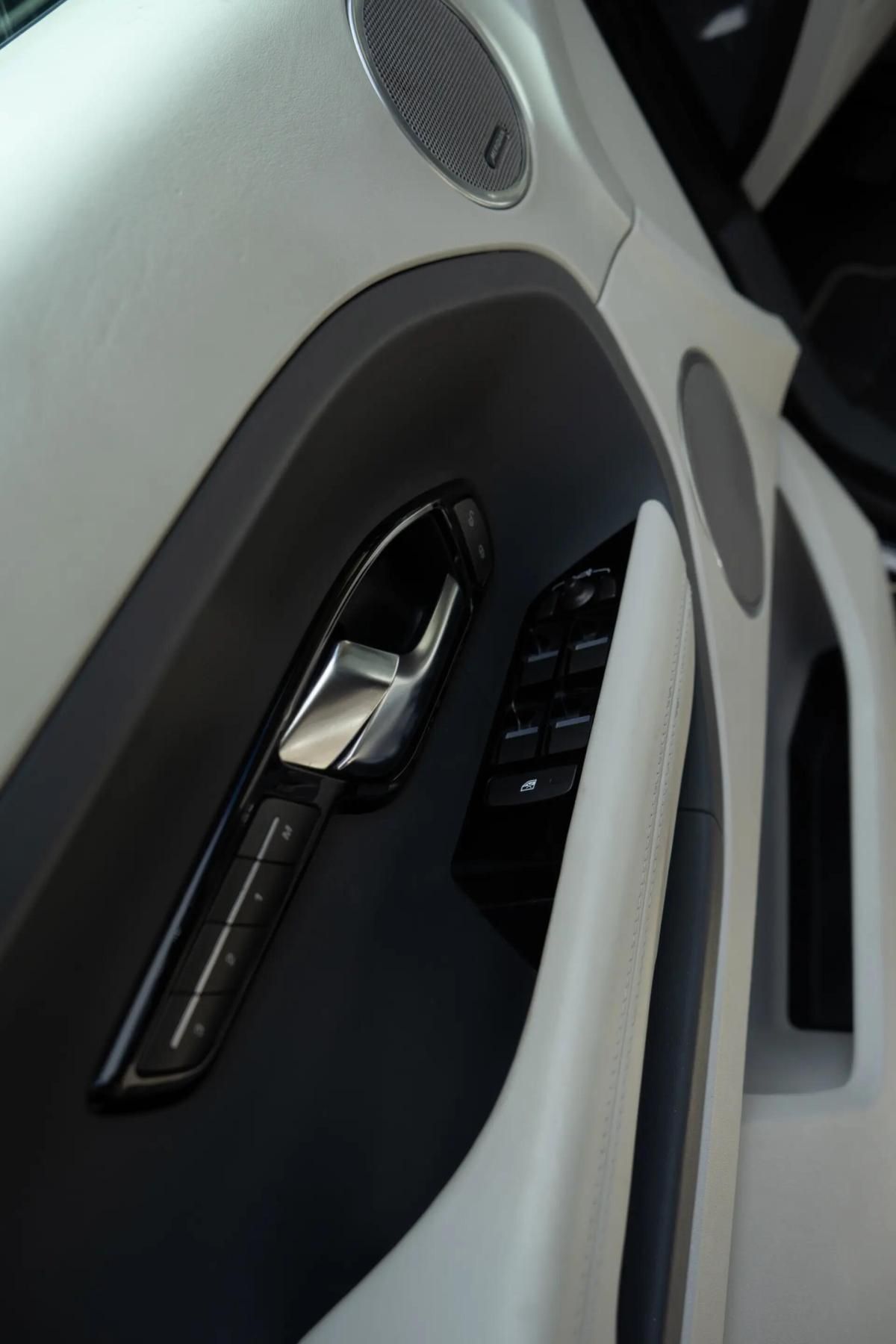 land-rover-range-rover-evoque-2012-diesel-2200cc