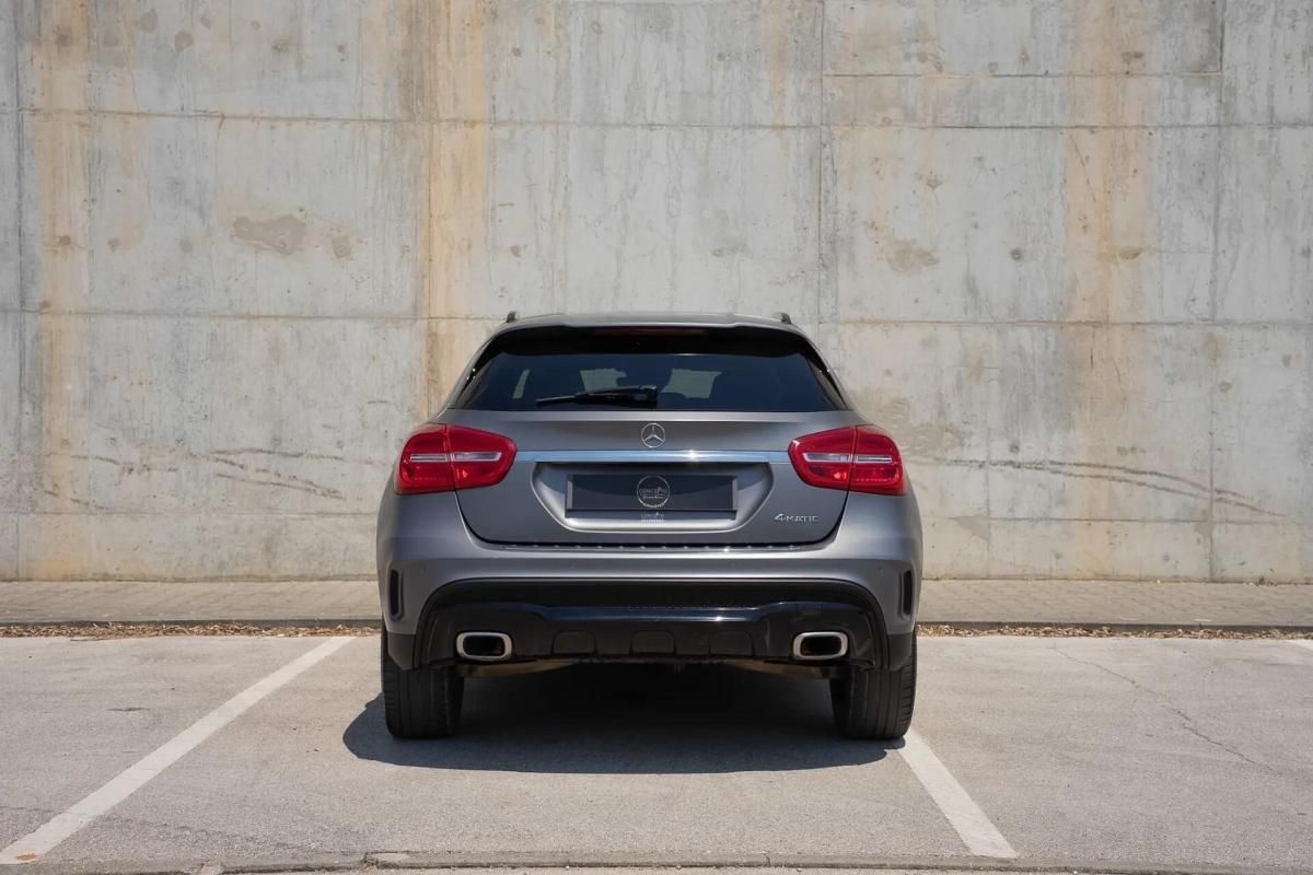mercedes-benz-gla-220-amg-line-2014-diesel-2143cc