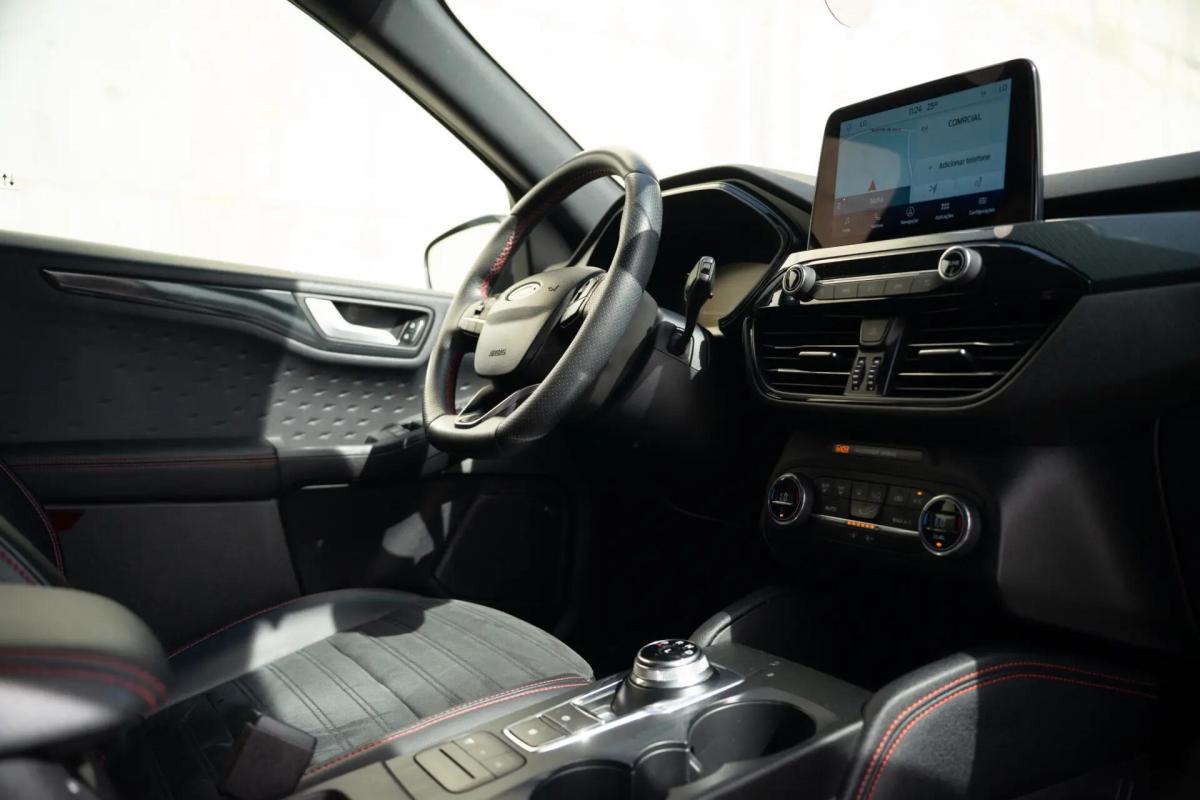 ford-kuga-2021-hibrido-a-gasolina-2488cc
