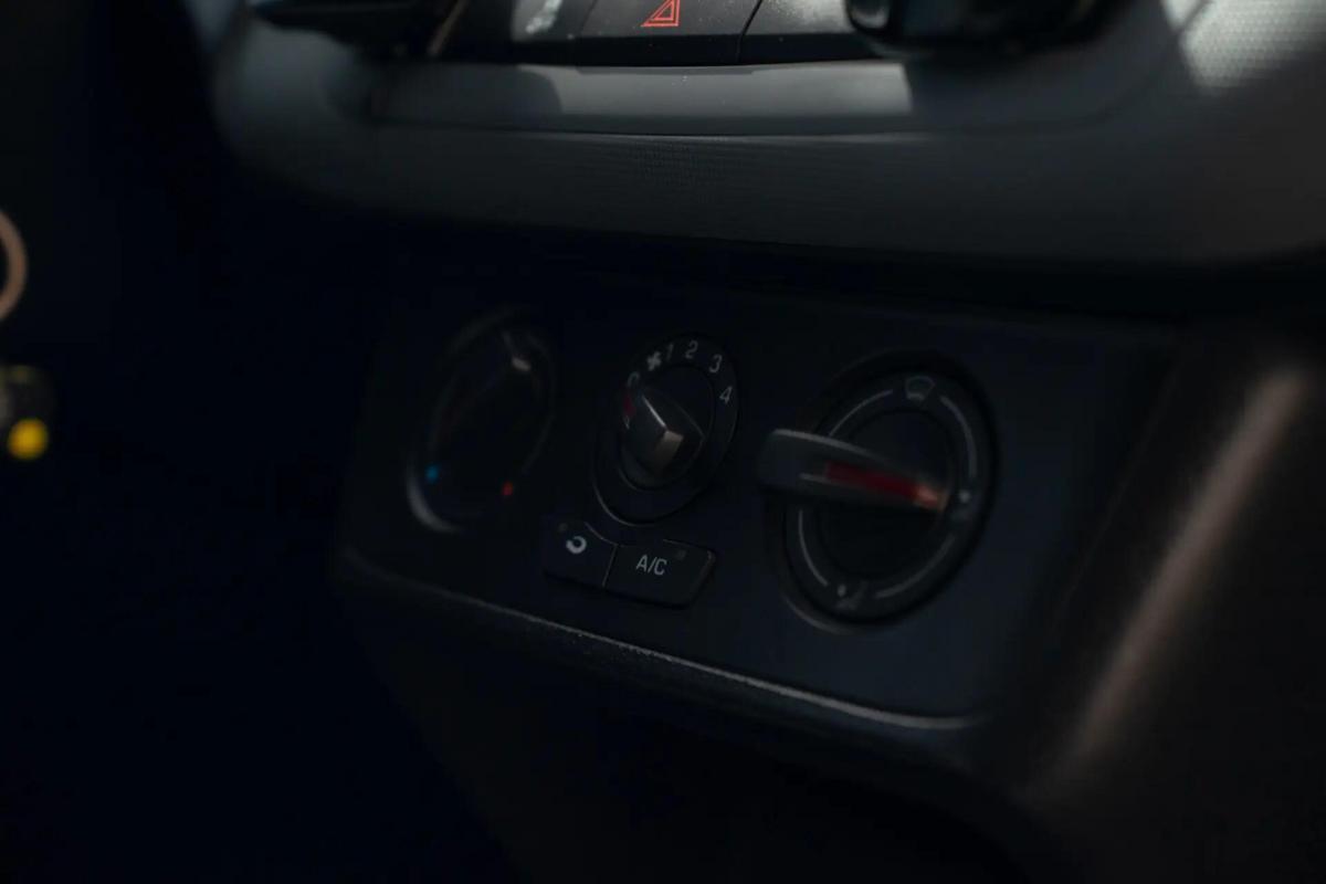 seat-ibiza-2015-diesel-1199cc