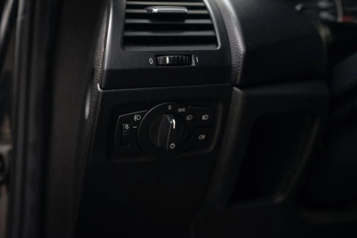bmw-serie-1-118-2010-diesel-1995cc