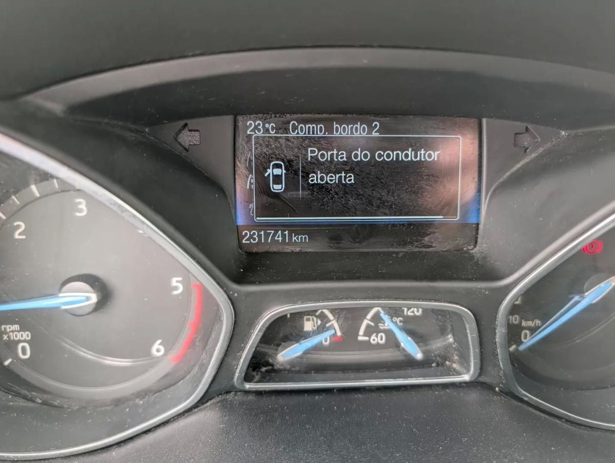 ford-focus-sw-2015-diesel-1499cc
