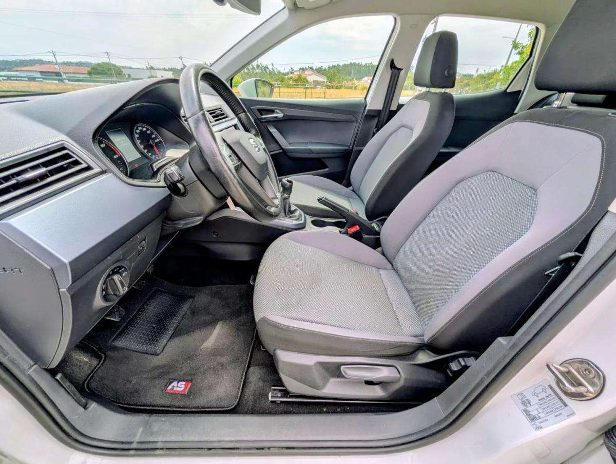 seat-arona-2019-diesel-1598cc