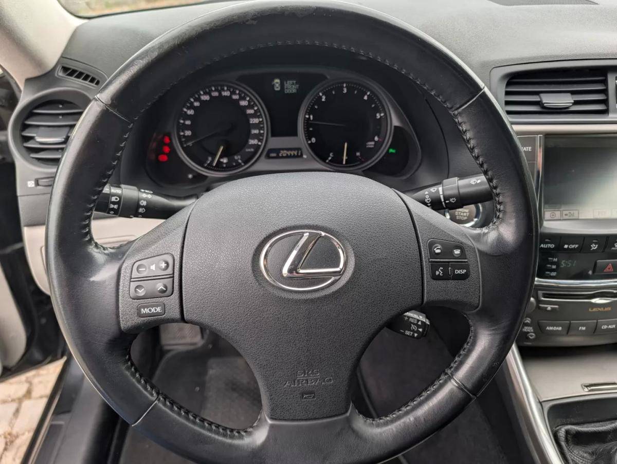 lexus-is-2009-diesel-2231cc