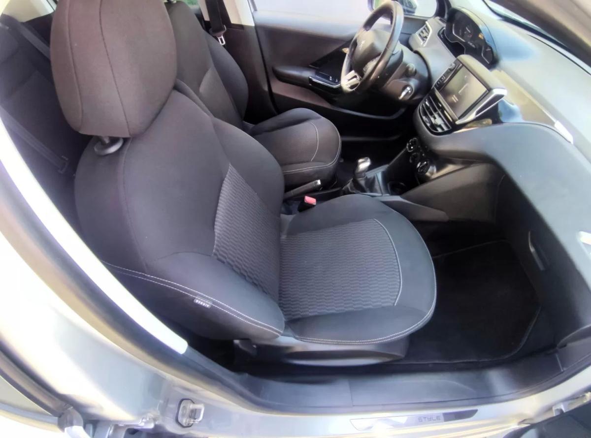 peugeot-208-2017-diesel-1560cc