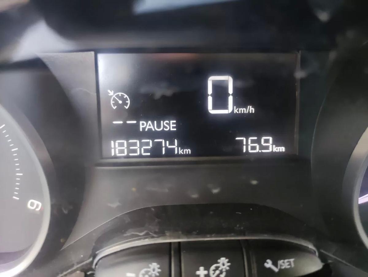 peugeot-208-2017-diesel-1560cc