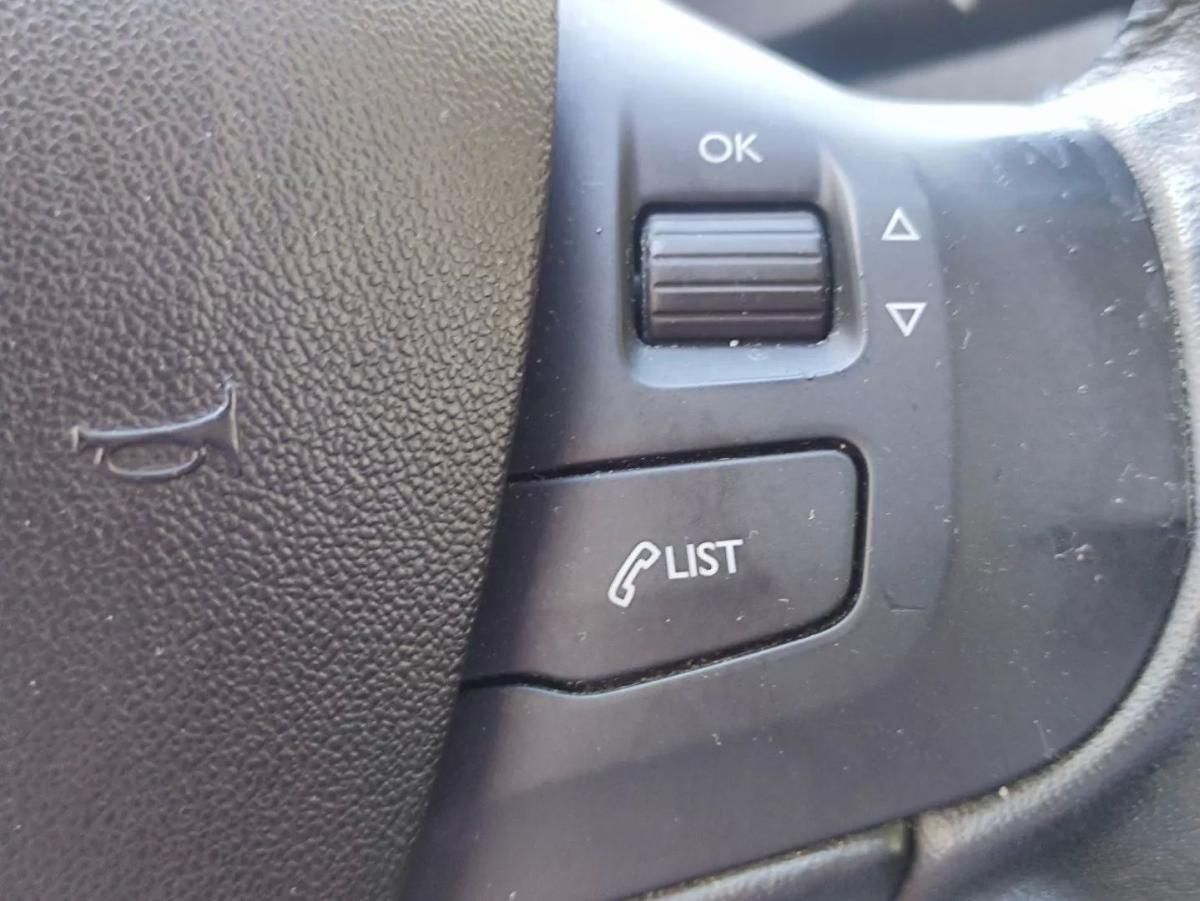 peugeot-208-2017-diesel-1560cc