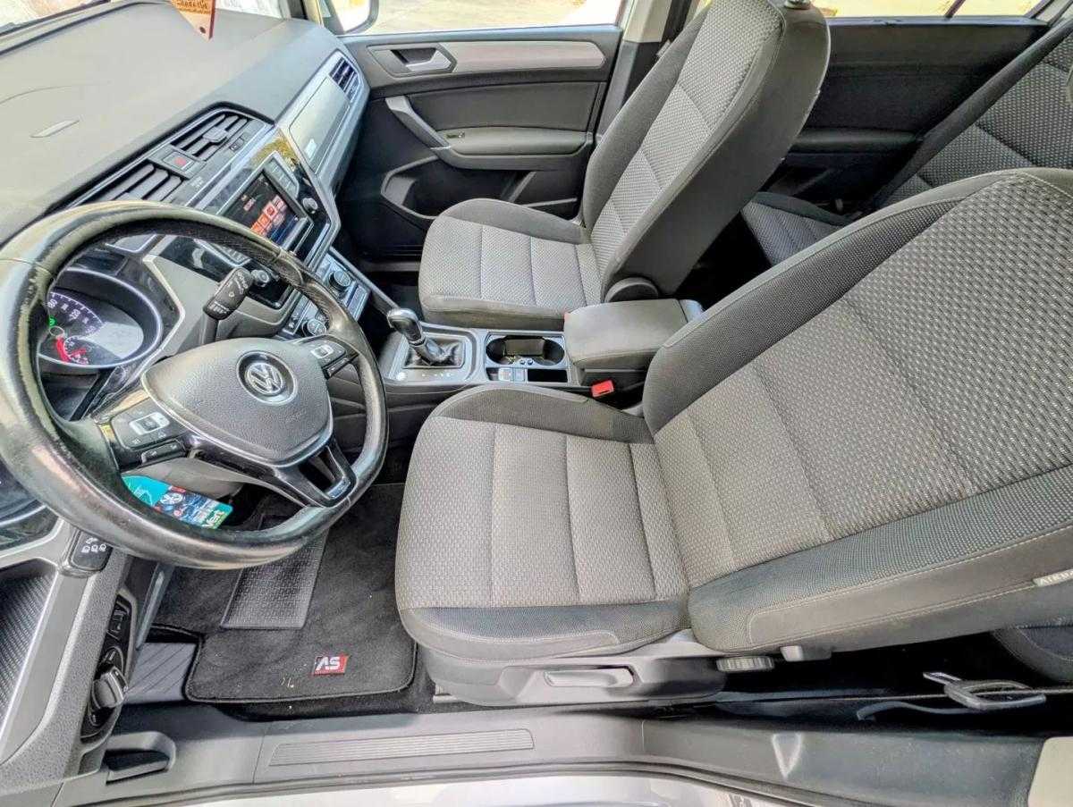 volkswagen-touran-2016-diesel-1598cc