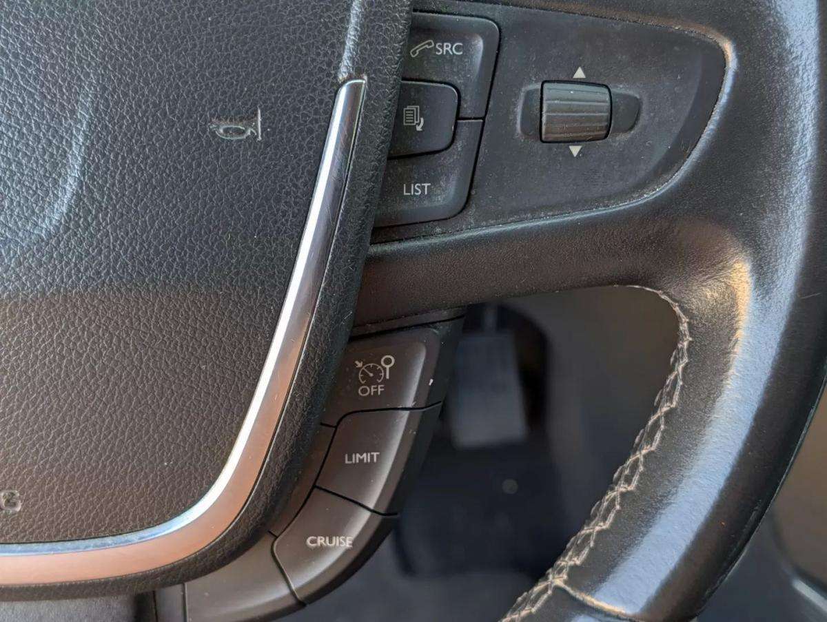 peugeot-508-2011-gasolina-1598cc