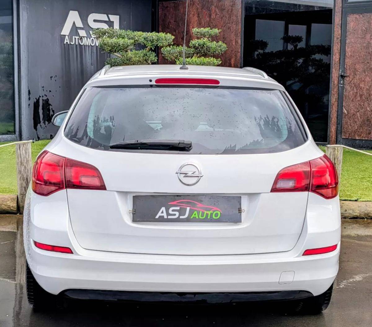 opel-astra-2012-diesel-1248cc