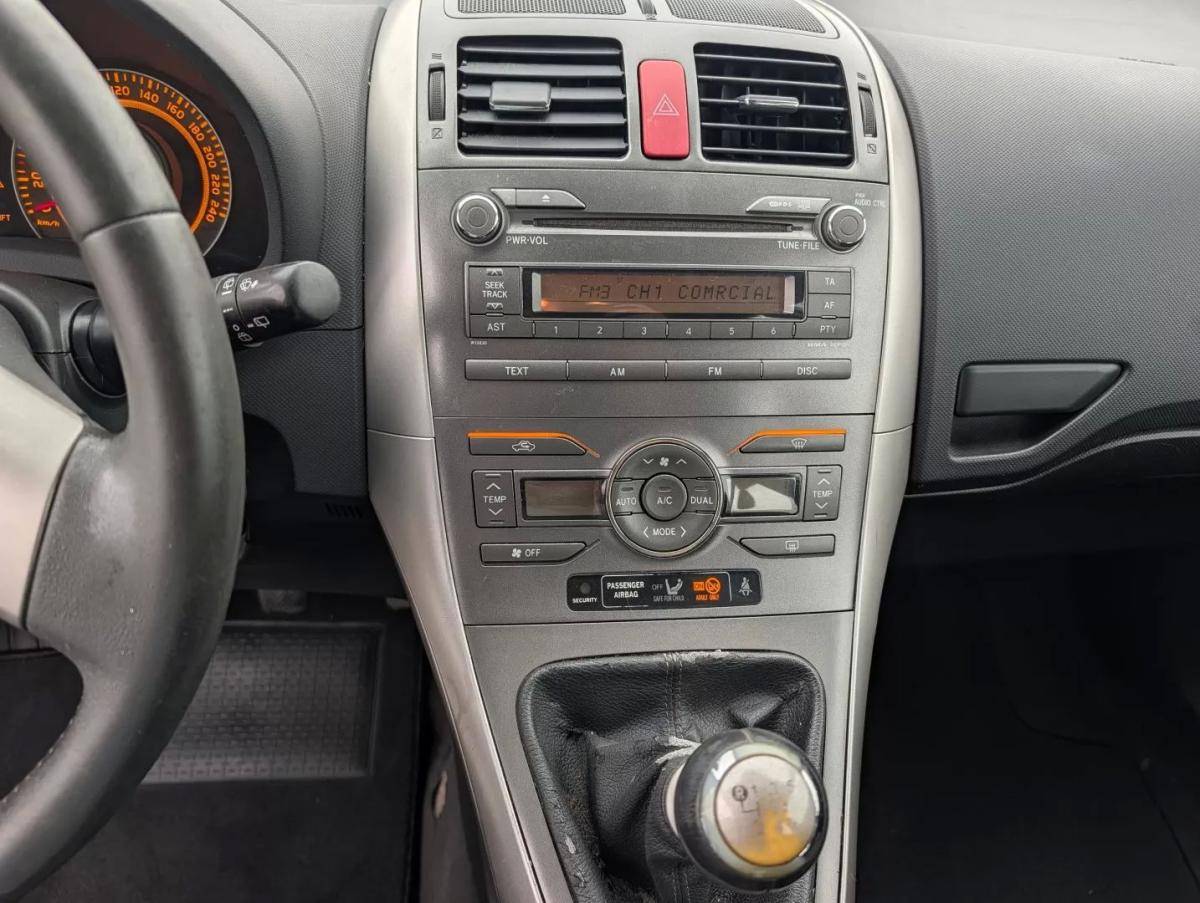 toyota-auris-2009-gasolina-1329cc