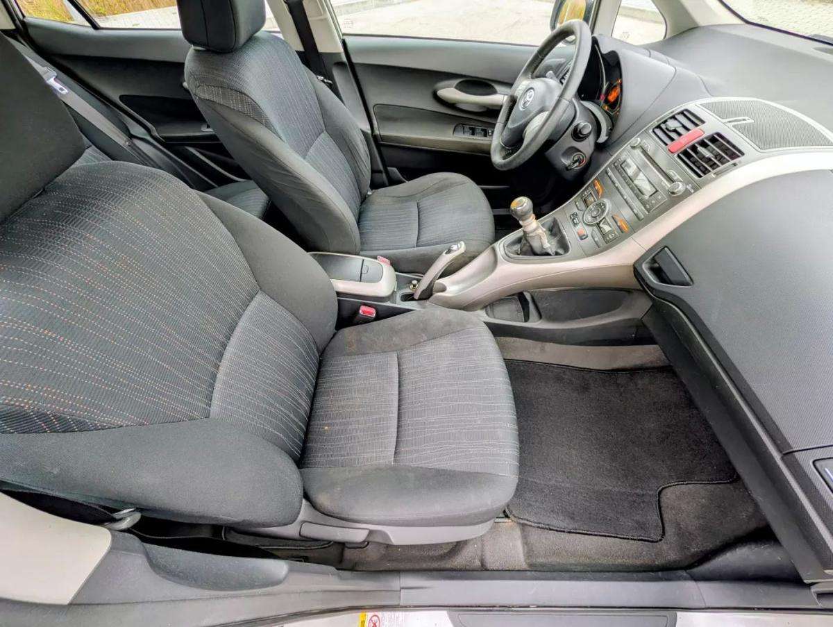 toyota-auris-2009-gasolina-1329cc