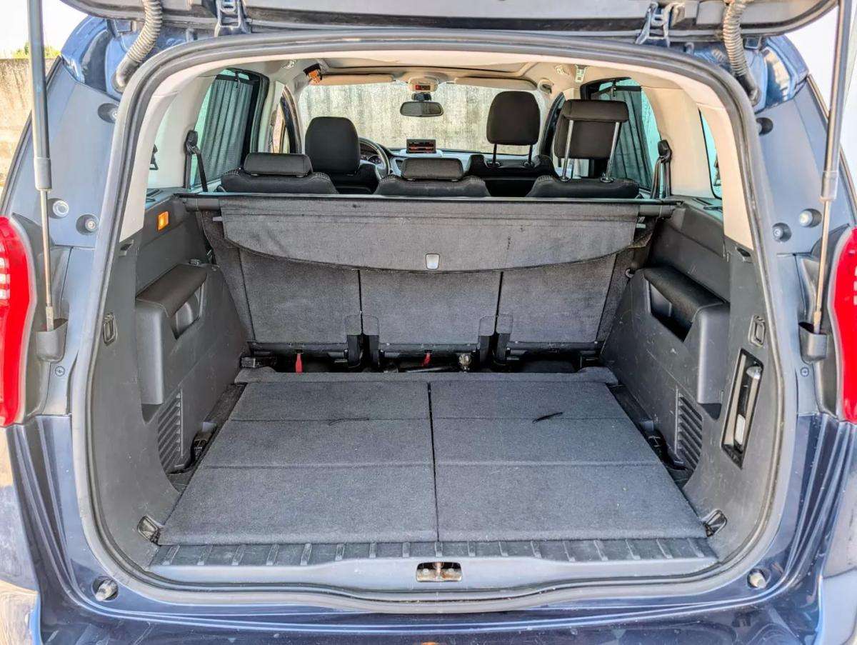 peugeot-5008-2014-diesel-1560cc