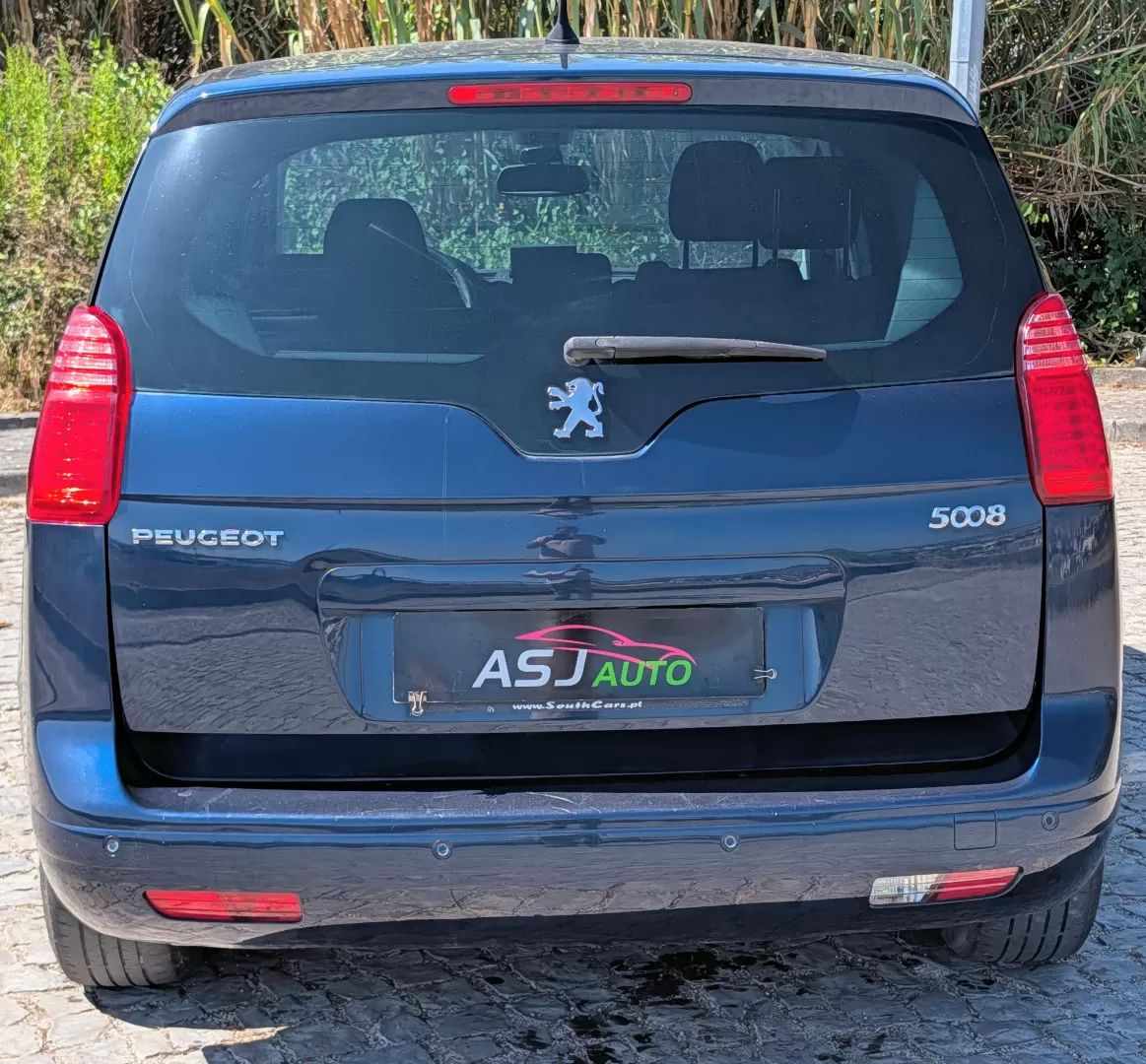 peugeot-5008-2014-diesel-1560cc