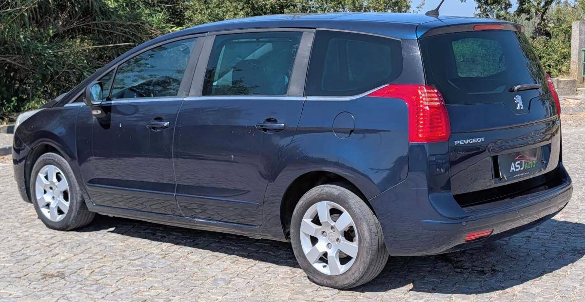 peugeot-5008-2014-diesel-1560cc