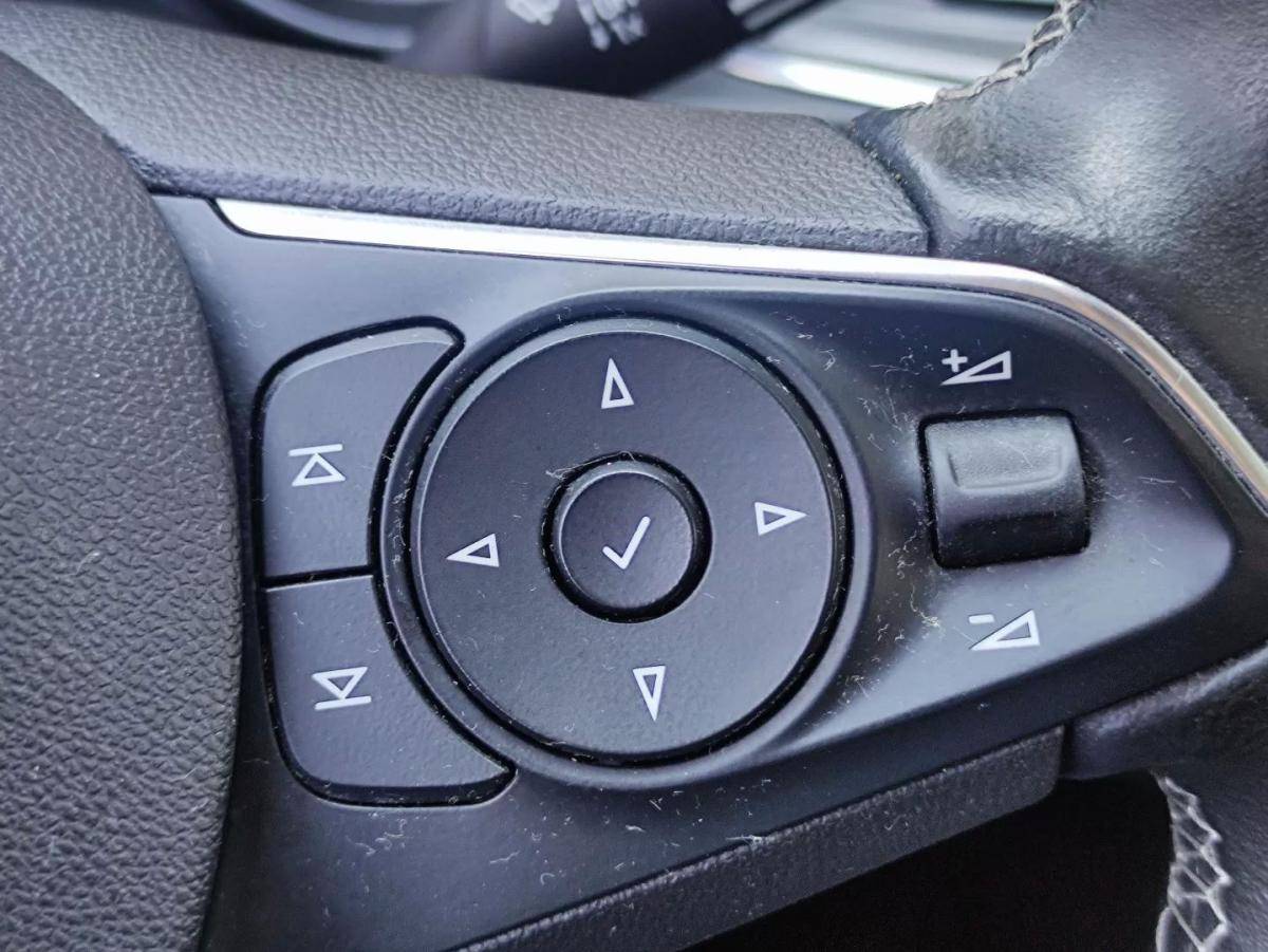 opel-insignia-grand-sport-2018-diesel-1598cc