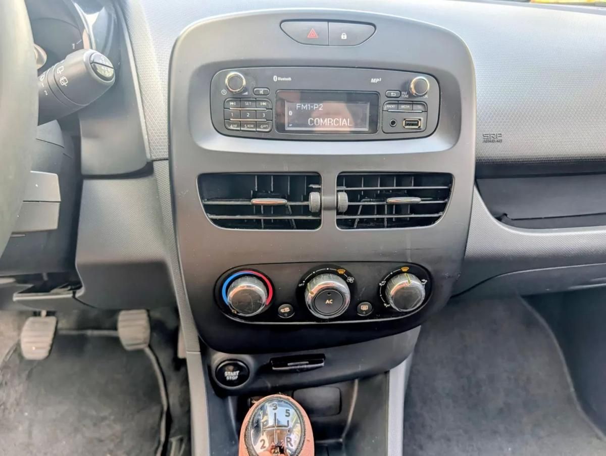 renault-clio-sport-tourer-2014-diesel-1461cc