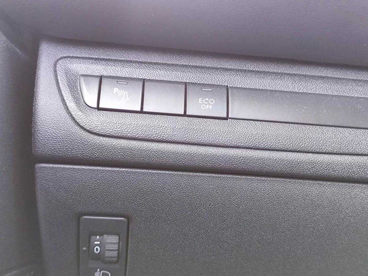peugeot-208-2019-diesel-1499cc